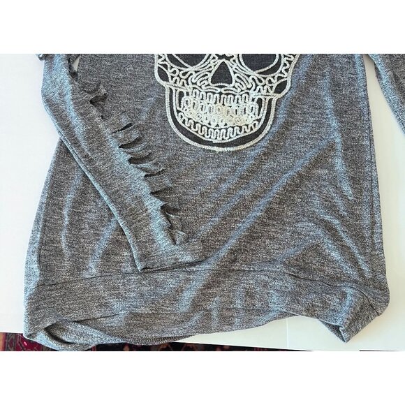 Gray Long-Sleeve Top With White Sugar Skull Design & Ladder Cutout Sleeves By Be - Picture 6 of 7